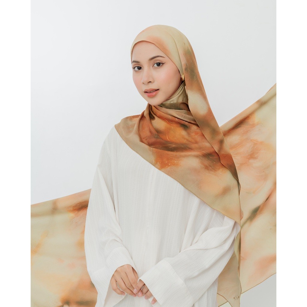 ODESA SCARF Rosella Florescent 185x72 cm - Image 4