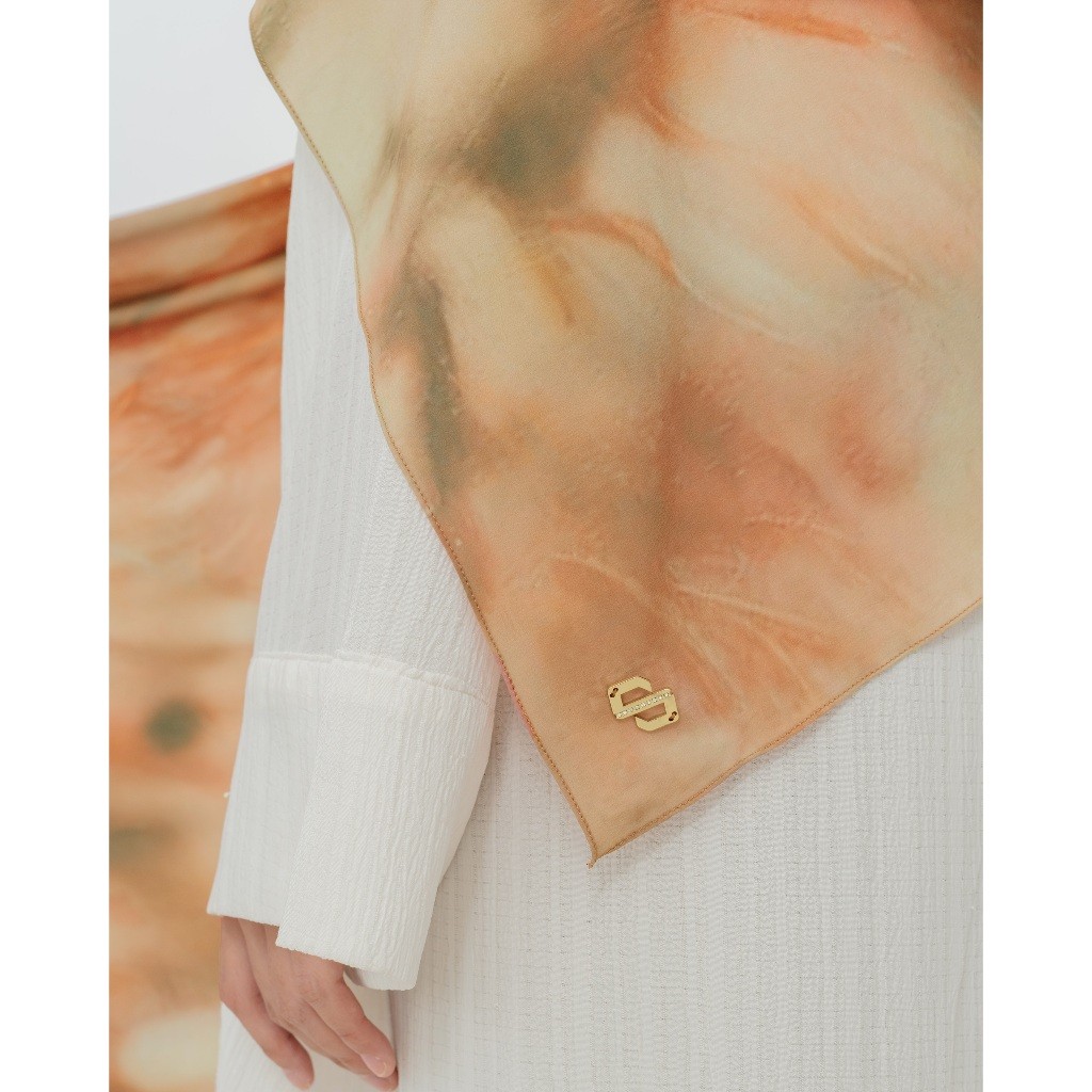 ODESA SCARF Rosella Florescent 185x72 cm - Image 6